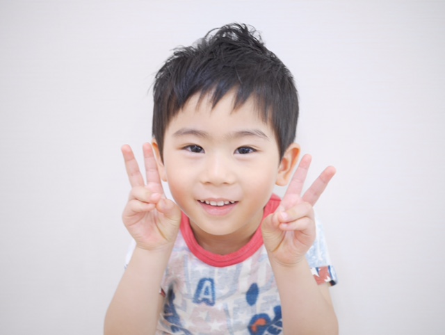 男の子のキッズカットの髪型をご紹介 子供のヘアーは金沢市野々市市美容室デューポイントにお任せ 石川県 金沢市 野々市市 口コミで人気のヘアサロン 美容室 デューポイント